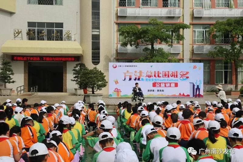 脑瘫男孩成优秀毕业生,脑瘫男孩逆袭考上大学五个结局