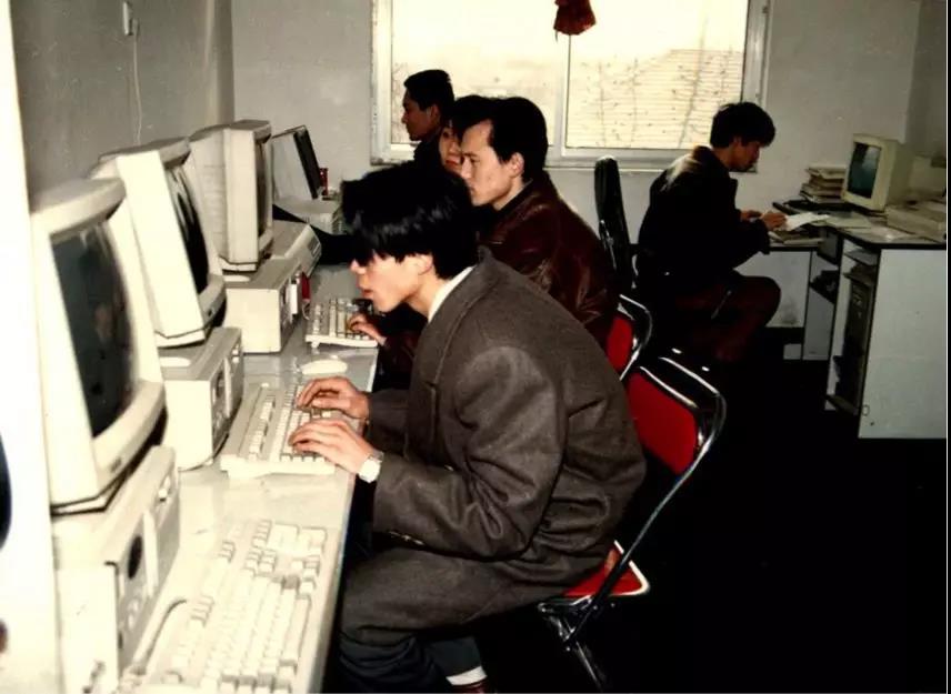 离开网络的生活怎么样,没网络的日子朋友圈文案