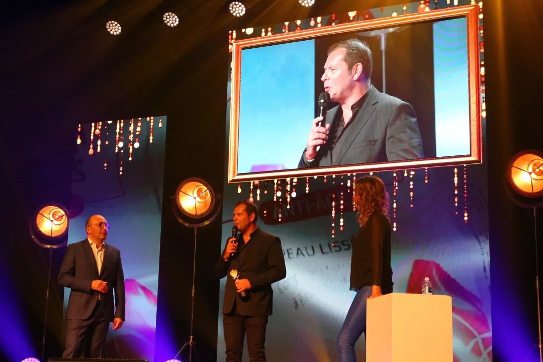 梅根对凯特做了什么,梅根是怎么和凯特产生矛盾的