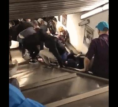 小朋友乘坐电梯注意事项,电梯临时使用注意事项