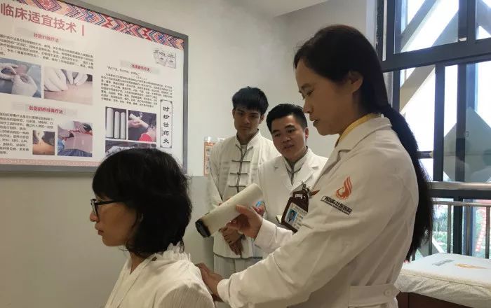 骞胯タ涓尰绁炲尰鍏嶈垂鐪嬬梾,涓尰鍏嶈垂鏀跺緬