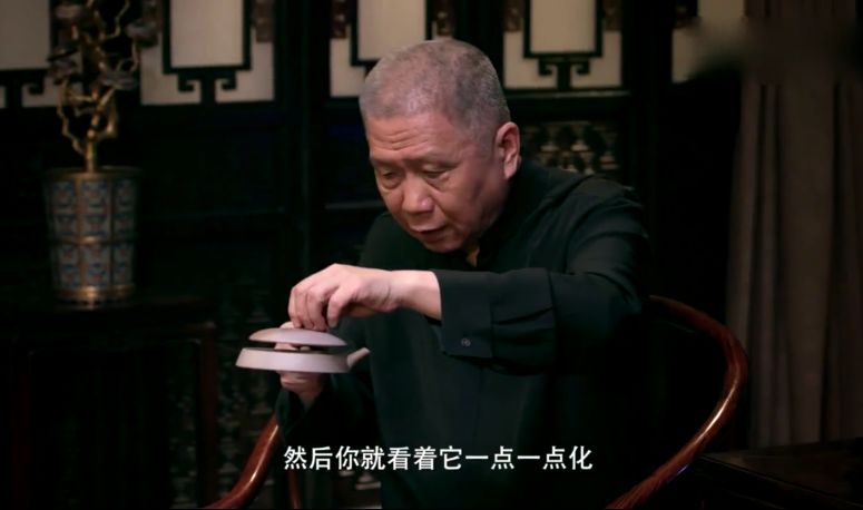 震惊冰红茶居然是这样做出来的,大家爱喝的茶