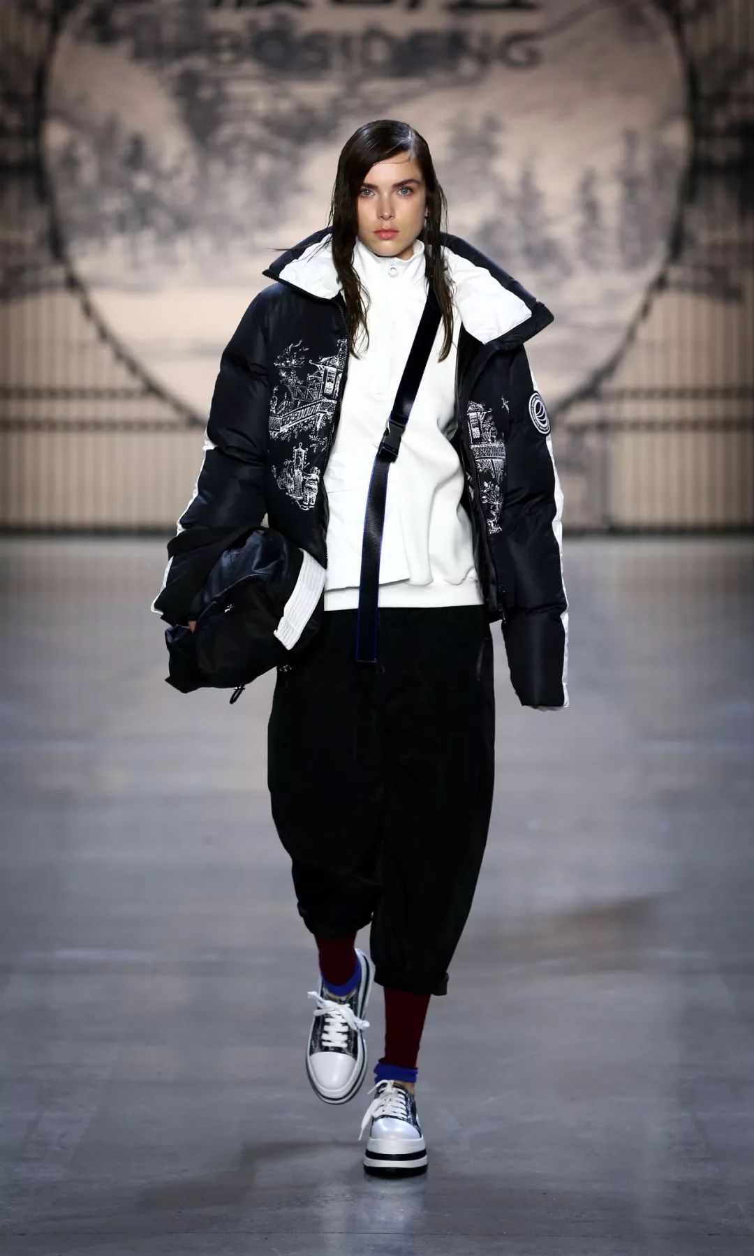 穿上你的羽绒服就再也不冷了,告别波司登