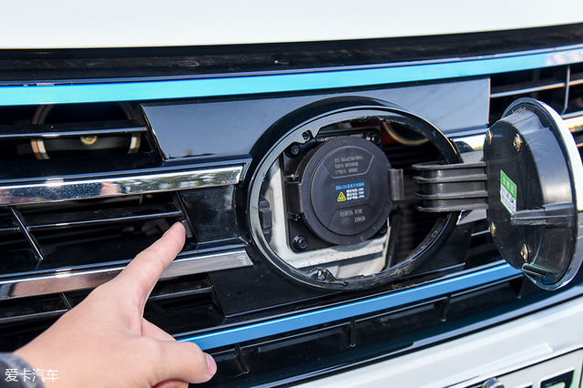 高性价比的实用之选爱卡评测力帆650EV