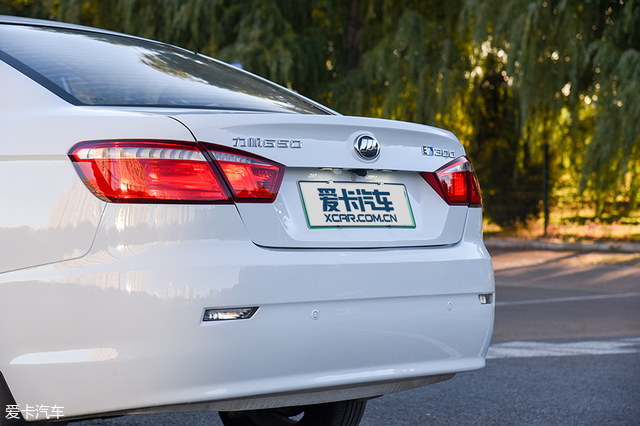 高性价比的实用之选爱卡评测力帆650EV