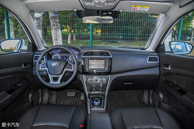 高性价比的实用之选爱卡评测力帆650EV