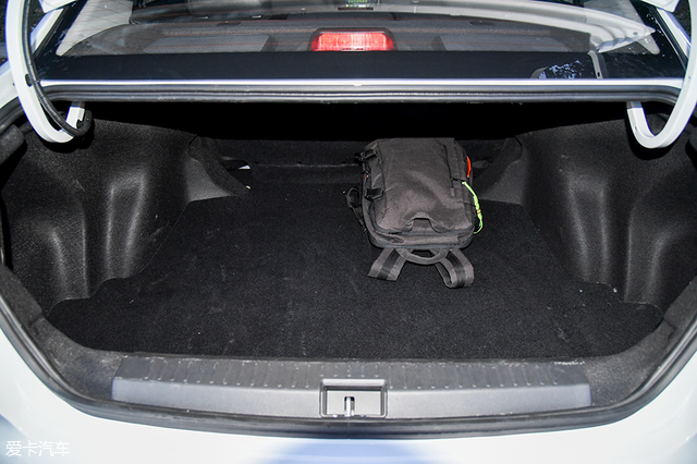 高性价比的实用之选爱卡评测力帆650EV