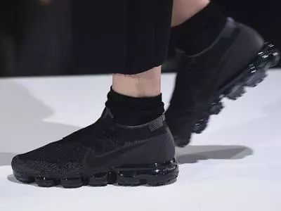 cdg潮牌,弄潮潮牌