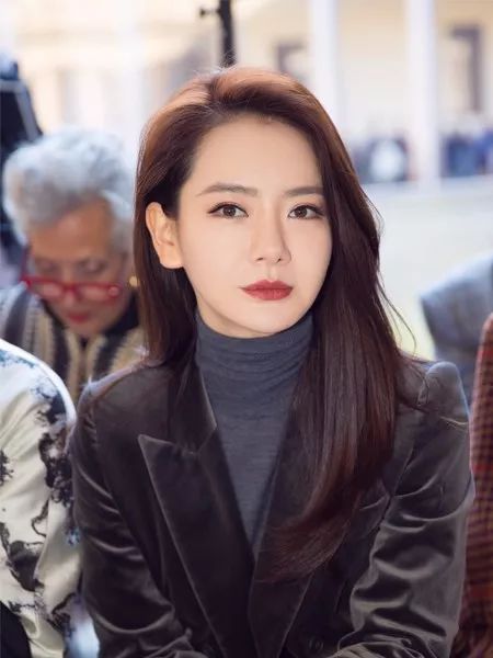 孟美岐遮眼的图,孟美岐的眼睛