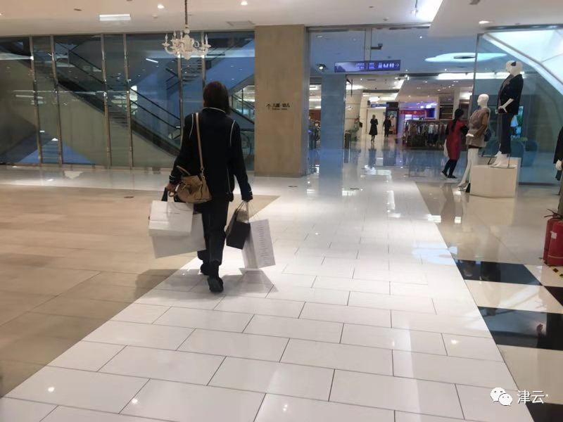 专柜正品撤走了,乐天百货撤店消息