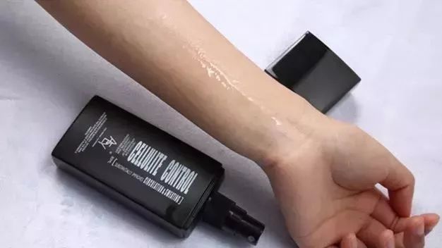 维密超模专用的瘦身塑形霜,维密瘦身塑形喷雾