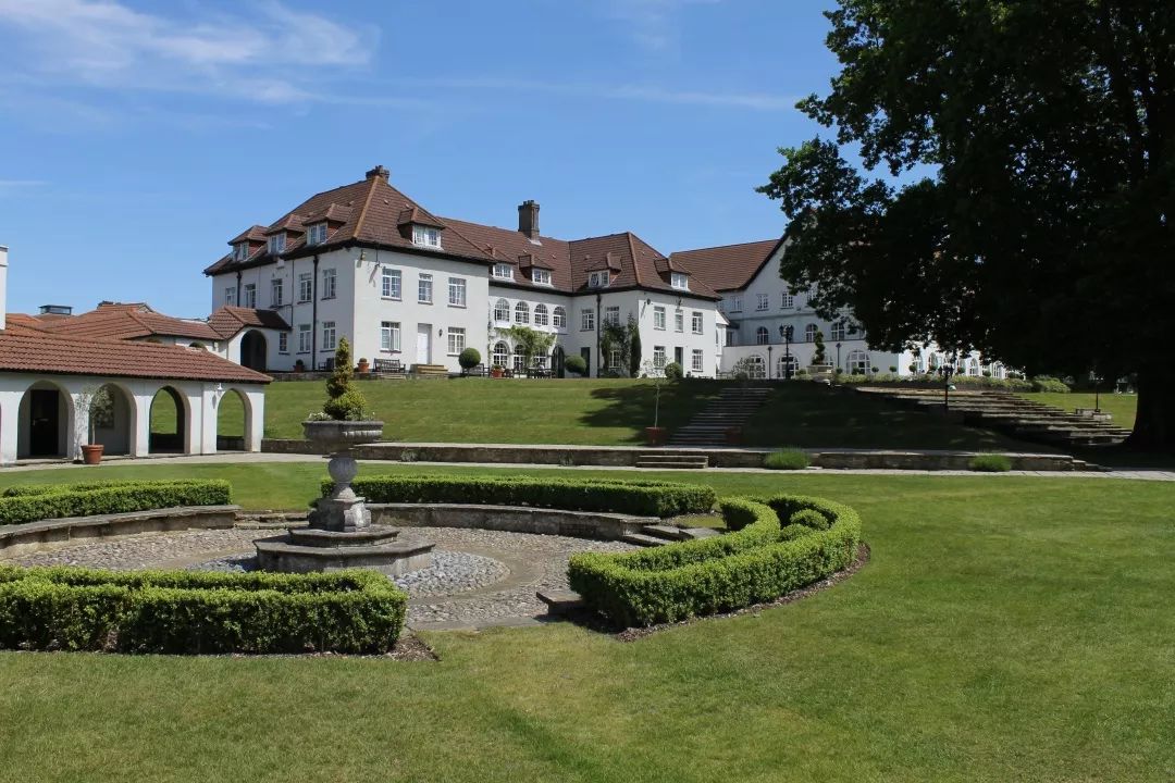 英国贵族学校,英国的贵族学校精英教育