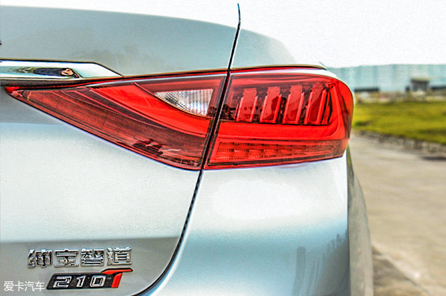 最新款北汽绅宝智道试驾,科技与空间