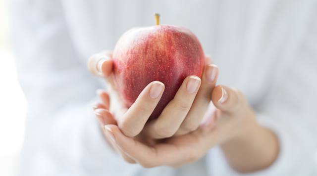 指甲上月牙少是什么问题,指尖月牙少是身体不健康的表现吗