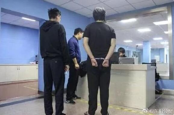 横店拍戏群众演员思思,横店群众演员是怎么拍戏的