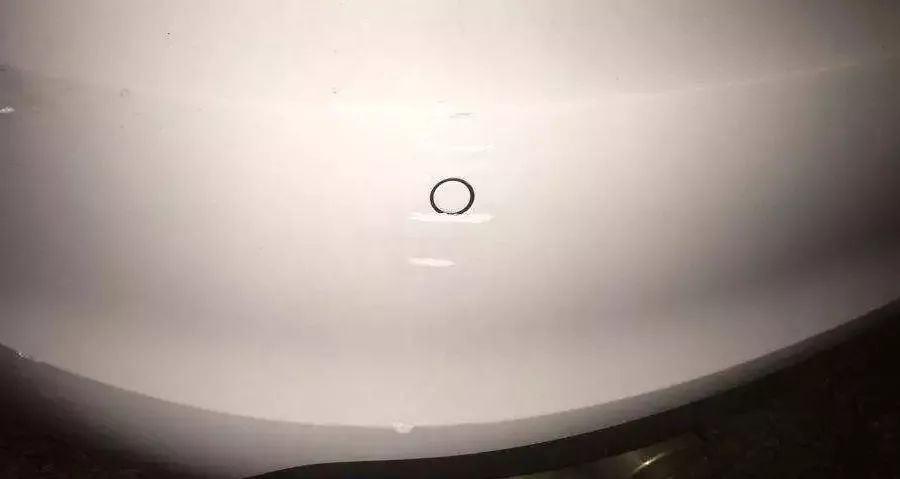 车刮痕有坑修复,汽车轻微刮痕的最佳补救方法