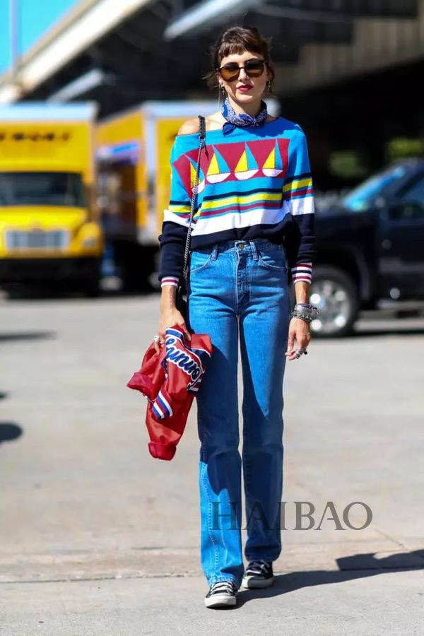 浅色牛仔裤雷区,牛仔裤怎么穿才不会出现尴尬区