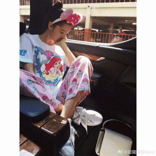 今年秋冬流行这6种靴子,今年时髦精们都在穿这双靴子