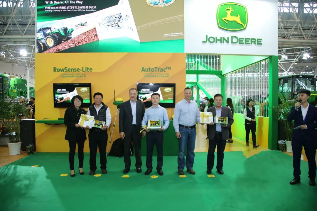 逛国际展岂能少了约翰迪尔（中国）？——“跃动之鹿”惊艳全场