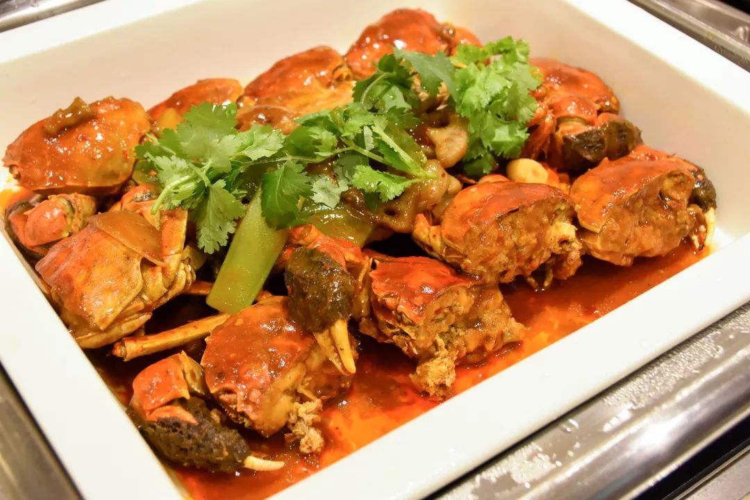 ¥138/位——80年历史！淮海路传奇花园酒店半自助午餐！海鲜刺身蟹菜畅吃，羊排乳鸽任选诚意满分！