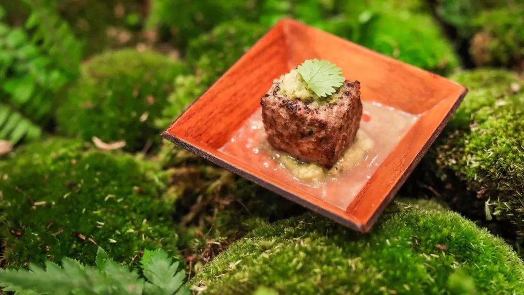 麦当劳绿了,麦当劳变绿了怎么回事