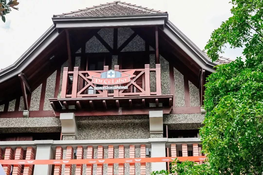 护肤解密如何将光变成美肤利器,护肤真的有所谓的手法吗