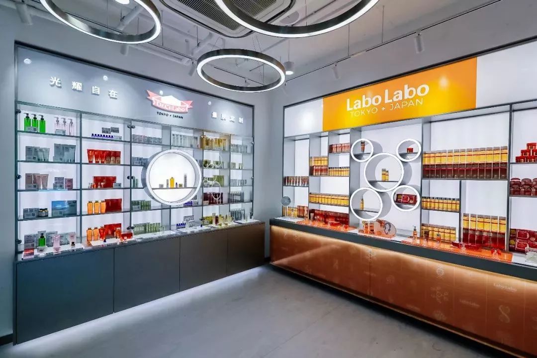 护肤解密如何将光变成美肤利器,护肤真的有所谓的手法吗