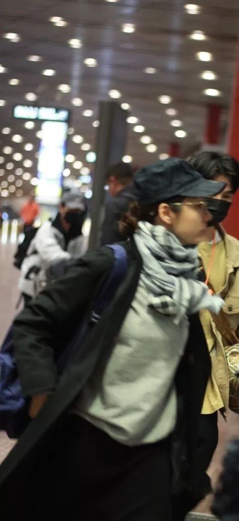 影视日报|《憨豆特工3》内地定档11月23日;1764万元范冰冰代言费打水漂;乾隆皇帝龙袍将在伦敦拍卖