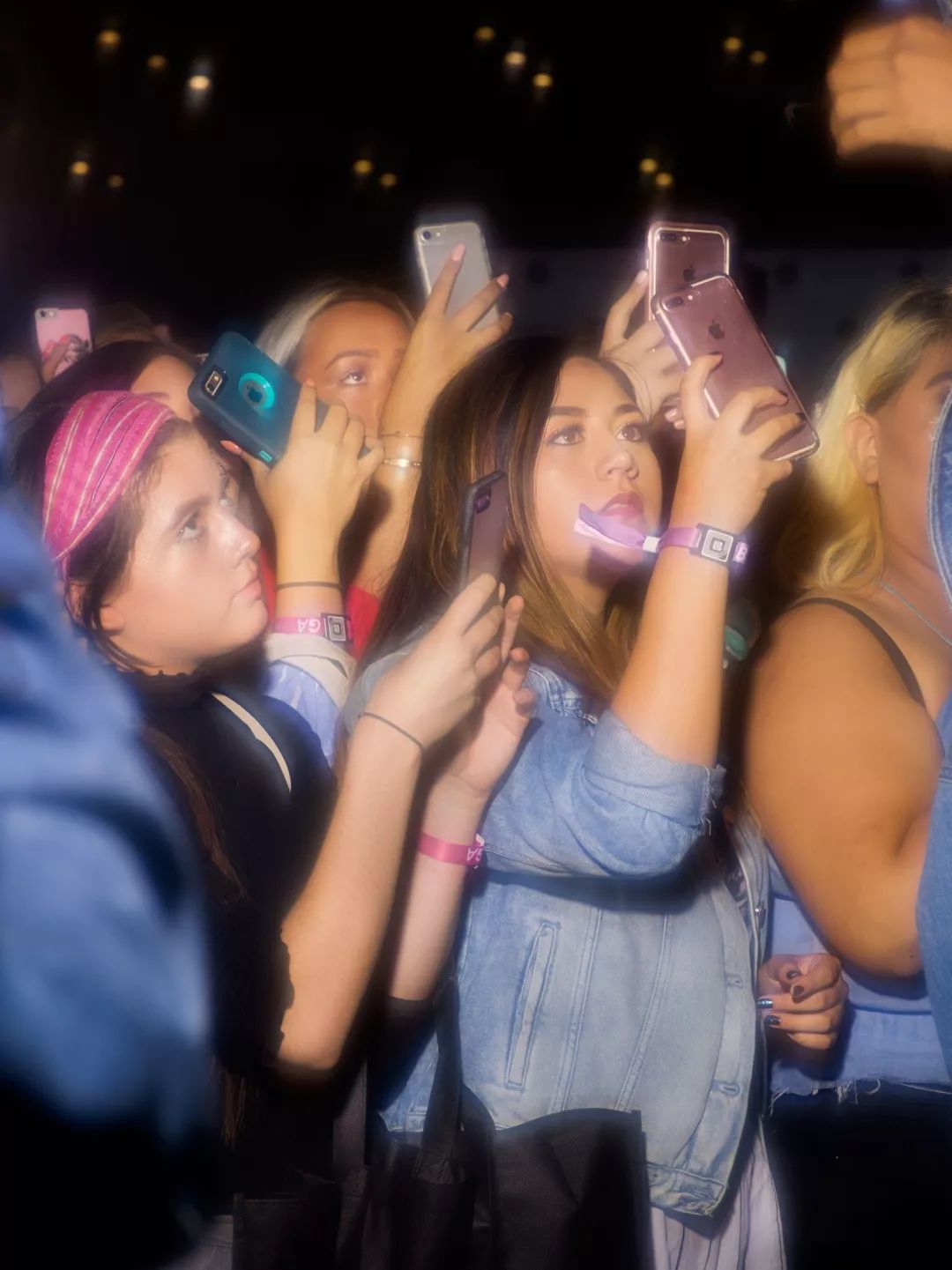 “你不需要口红，是口红需要你”：千禧一代眼里的化妆