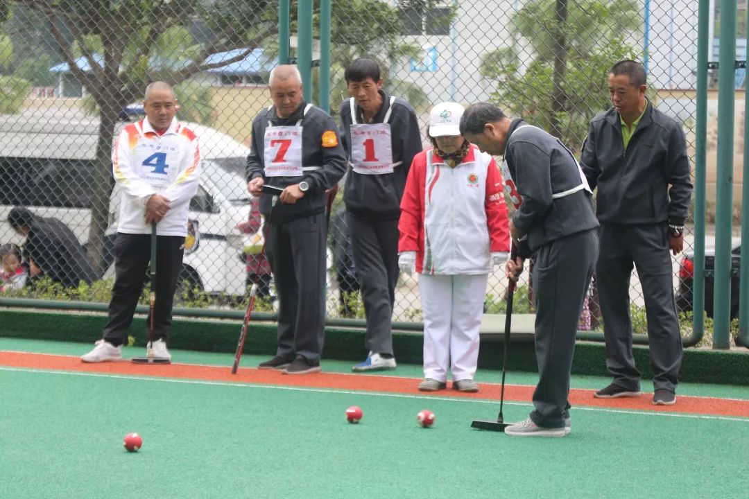 没看错，这场比赛选手平均年龄超70！