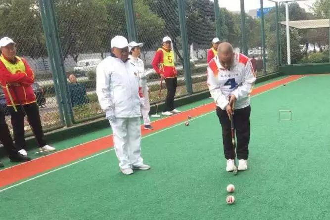 没看错，这场比赛选手平均年龄超70！