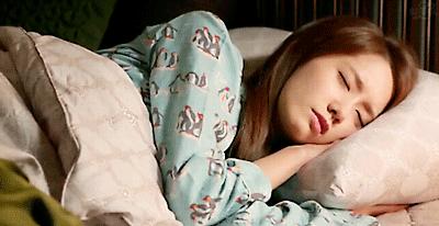 原来这些长相年轻的妈妈都有一套保养秘籍,赶紧转给我妈看~