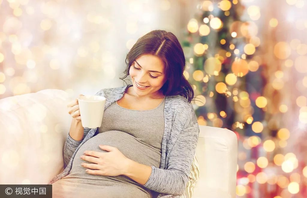 女子怀孕八个月哭诉婆婆怀孕,流产多次的大龄孕妇再次怀孕