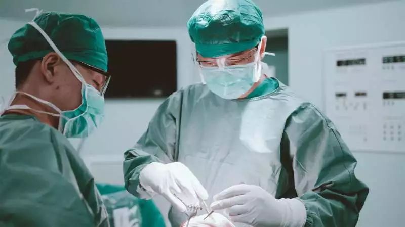 膝盖软骨磨损吃什么补品好,膝盖软骨磨损吃什么补得快