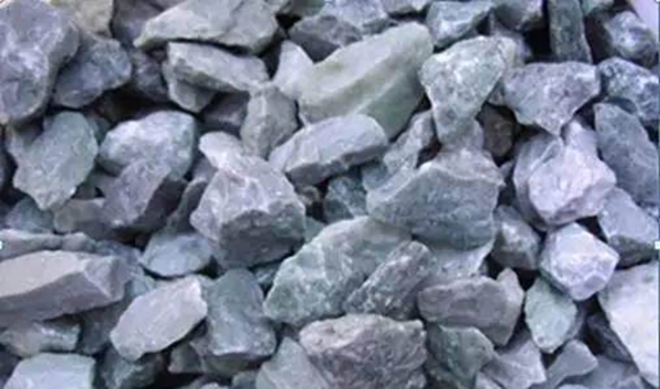 古代各种暗器燕子镖 (历史上六大致命暗器)