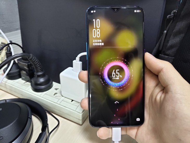 oppor17pro闪充测评,oppor17pro闪充优势