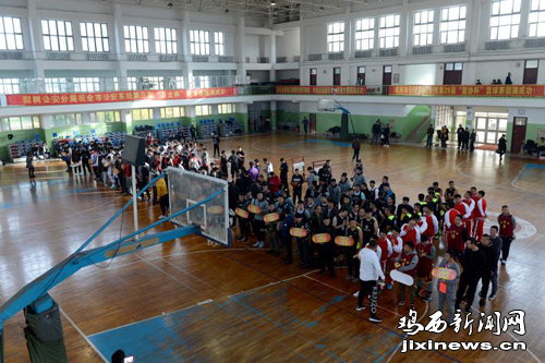 鸡西市第28届“篮协杯”篮球赛圆满落幕