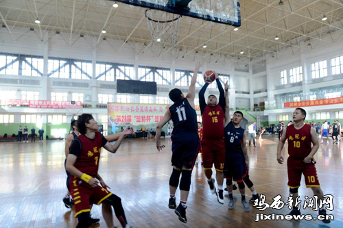 鸡西市第28届“篮协杯”篮球赛圆满落幕