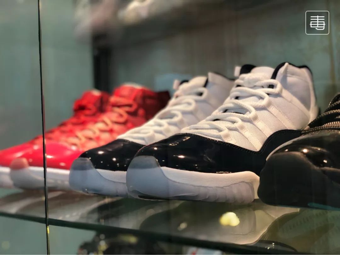 晒鞋拍照的姿势,拍鞋怎么拍出高级感上脚