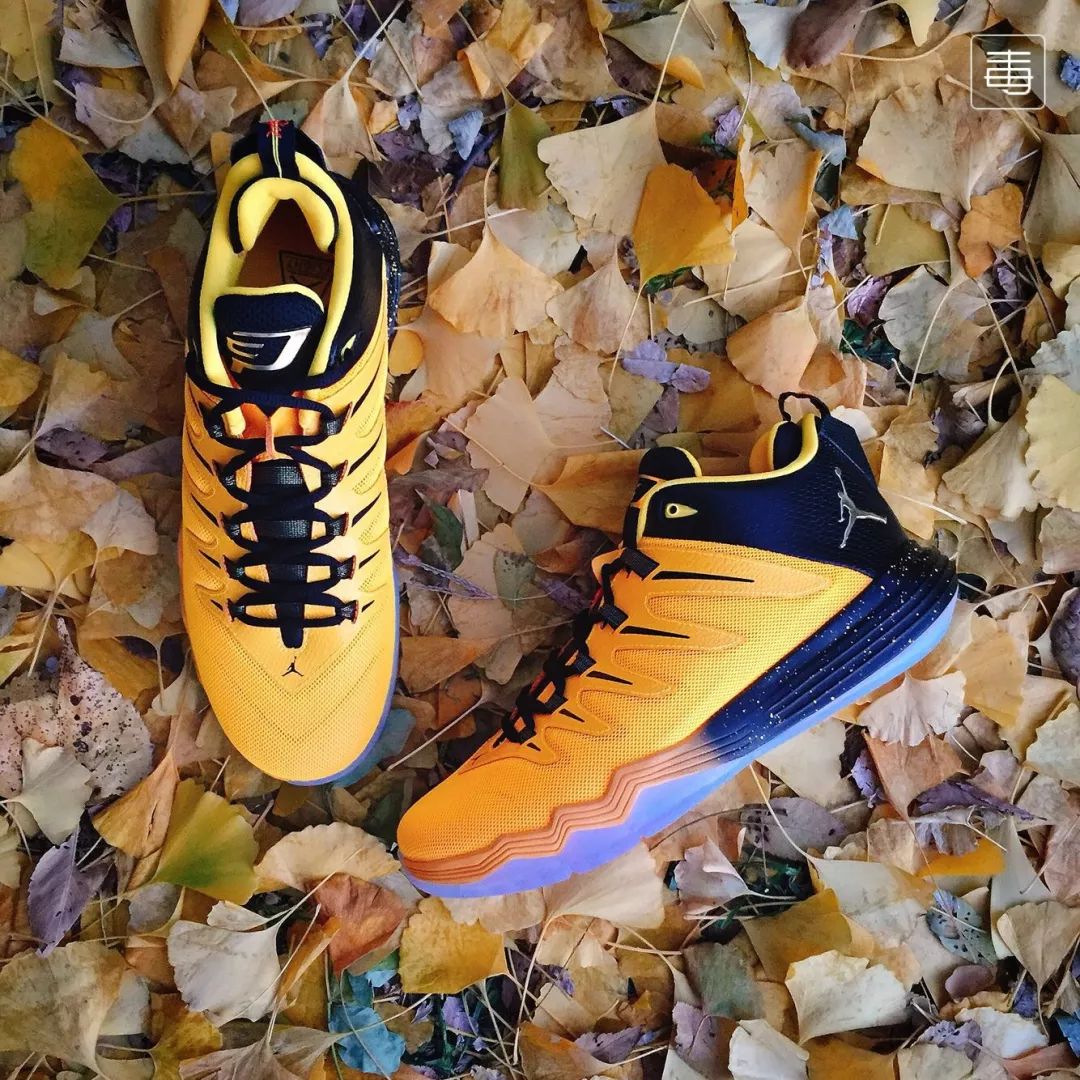 晒鞋拍照的姿势,拍鞋怎么拍出高级感上脚