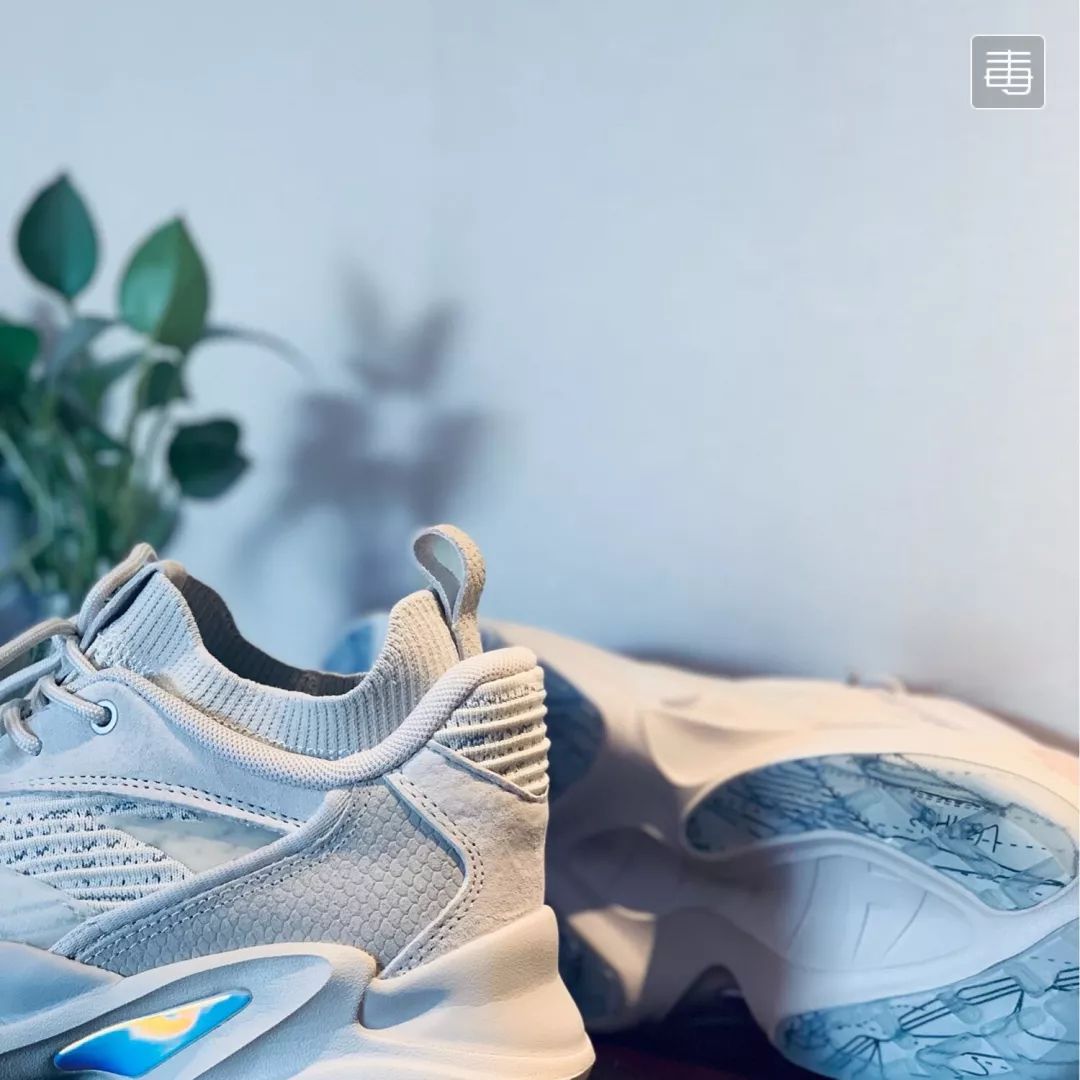 晒鞋拍照的姿势,拍鞋怎么拍出高级感上脚