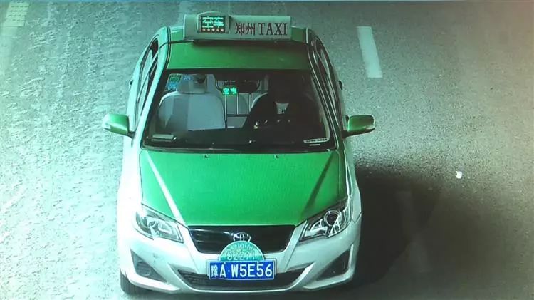 给力~又有39辆改色“黑出租”被交警电子眼“锁定”！