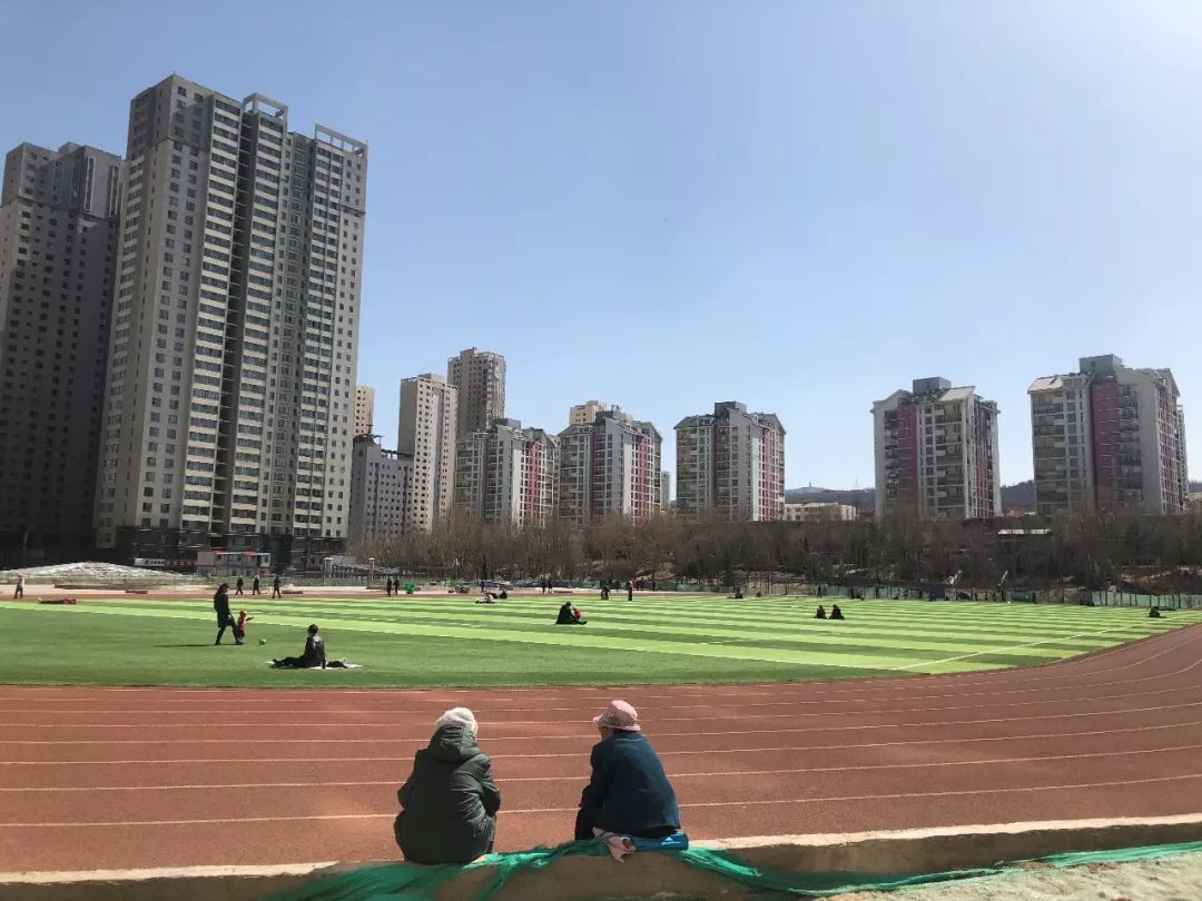 青海体育创新现状,西宁改革开放40年来的变化图片