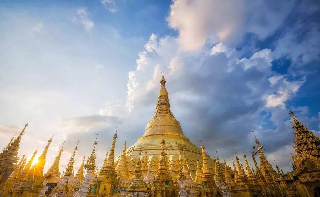 深圳迪拜飞机航线,深圳直飞迪拜航班有哪些