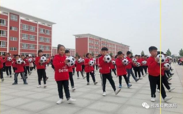 张店区实验中学运动会足球表演,学校足球体育活动展演