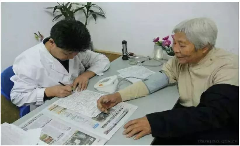 脑血栓跟肺有关系吗,脑血栓每天走多远