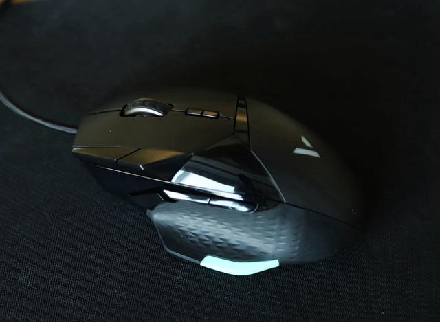 雷柏VT900电竞鼠标,雷柏vt900和罗技g502哪个好