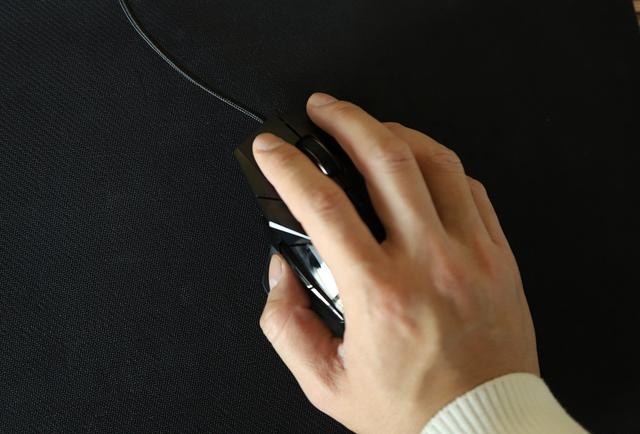 雷柏VT900电竞鼠标,雷柏vt900和罗技g502哪个好