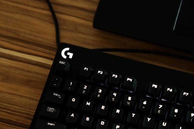 罗技g610键盘在游戏里不亮,机械键盘评测罗技g610
