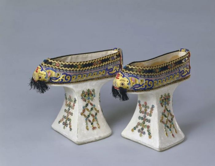 娉㈠+椤胯开缇庡崥鐗╅,缇庡浗娉㈠+椤胯开缇庡崥鐗╅